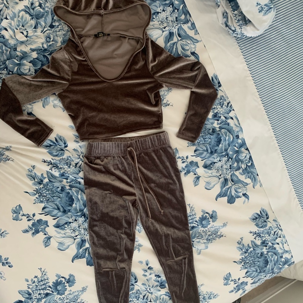 Two-piece velour set